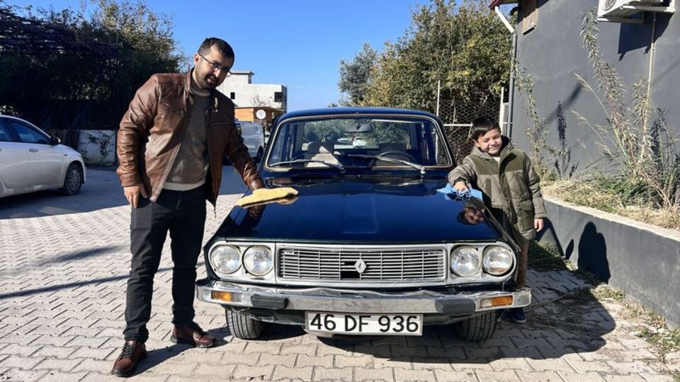 Rüyalarına giren baba yadigarını 15 yıl sonra buldu