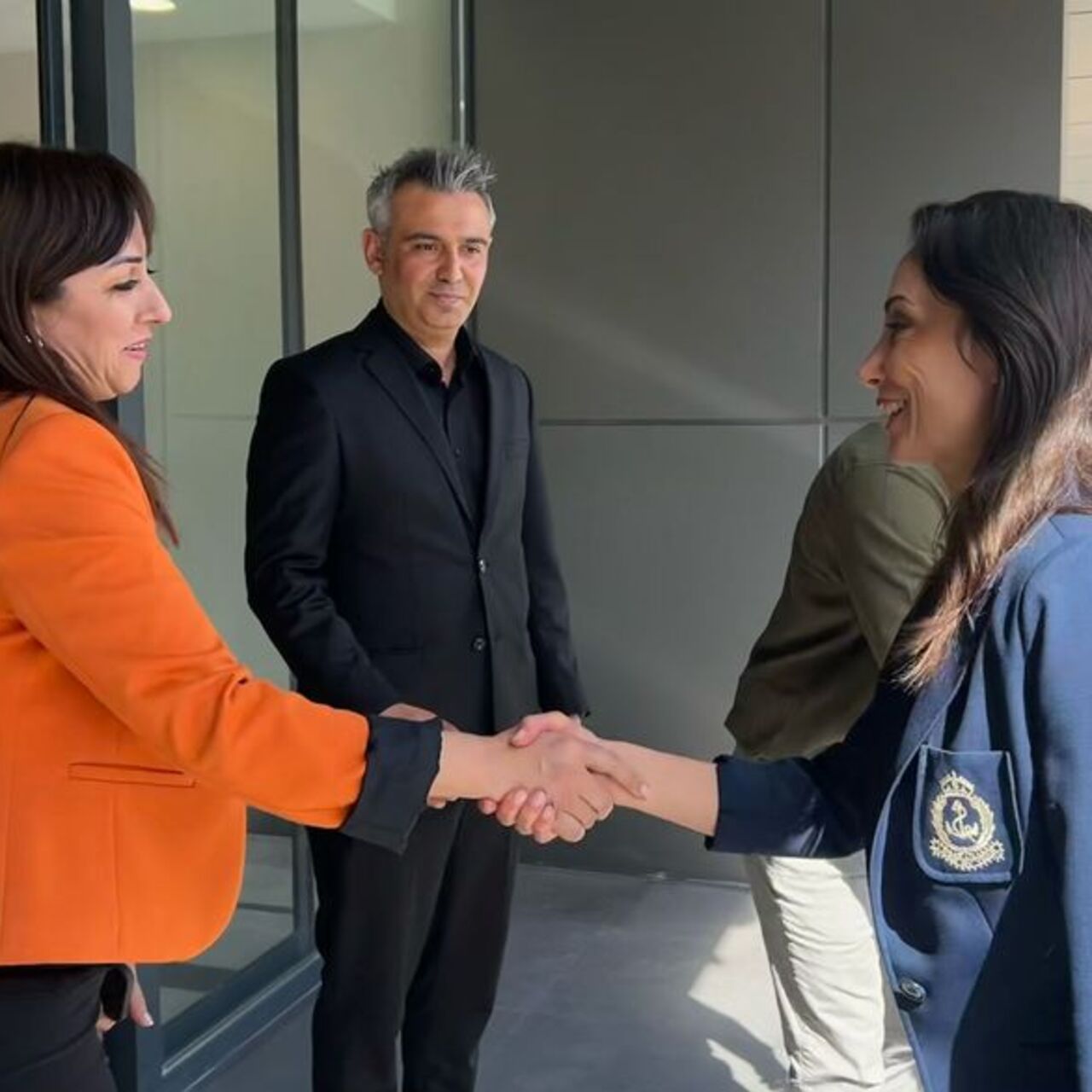 DEM Parti'den DİSK'e ziyaret