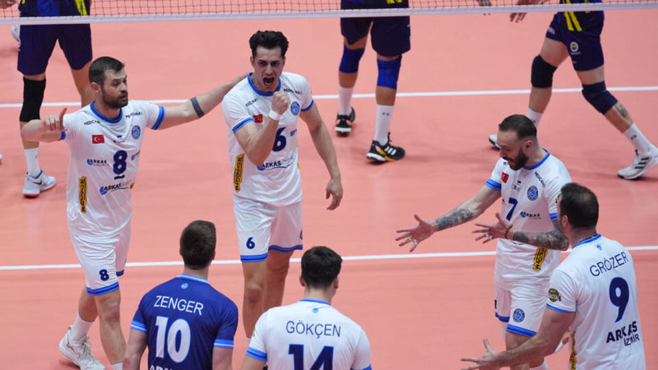 Arkas Spor, Fenerbahçe'yi devirdi!