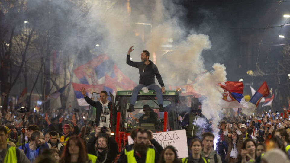 Sırbistan'da dev protesto
