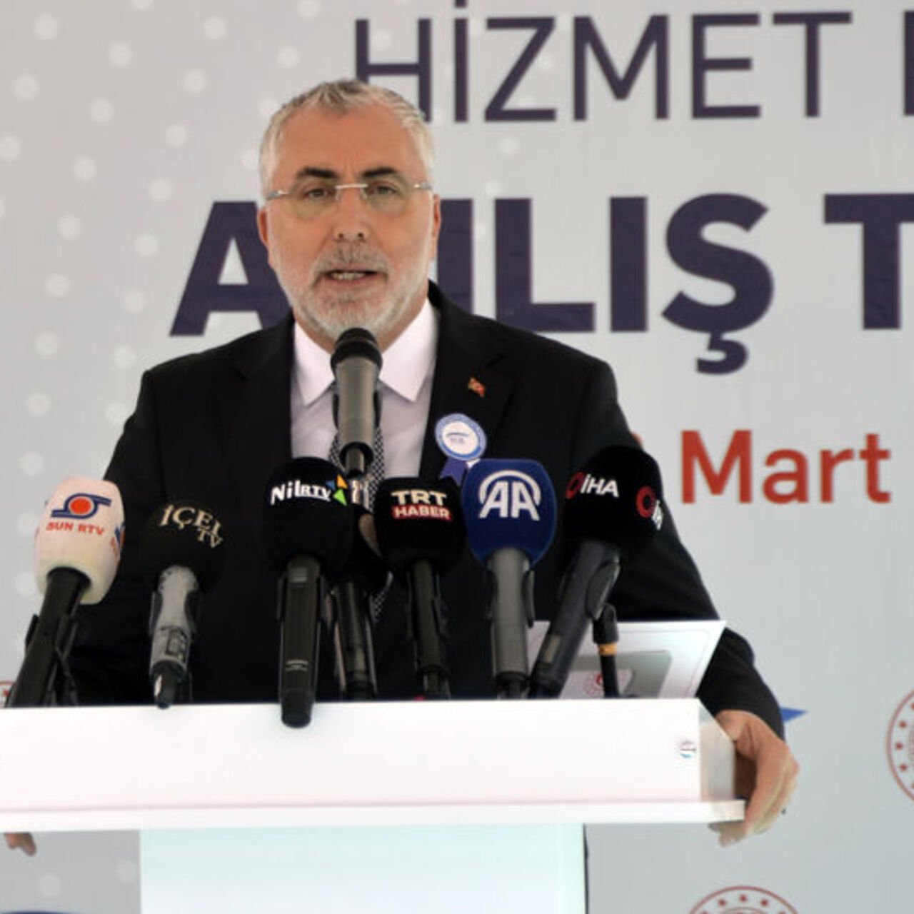 Bakan Işıkhan: Herkese birinci sınıf sağlık hizmeti sunan tek ülkeyiz