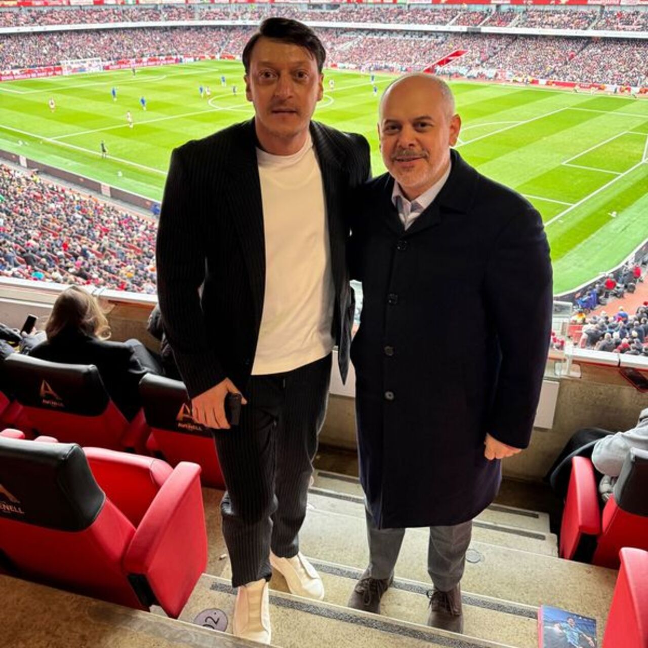 Mesut Özil, Londra derbisinde!
