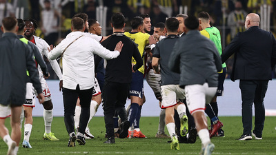 Kadıköy'de maç sonu tartışma!