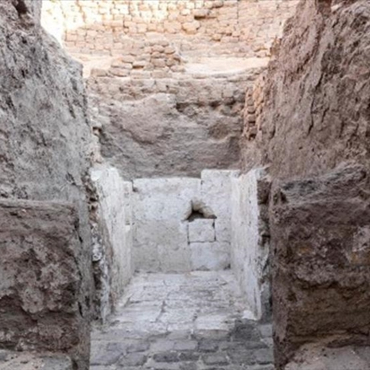 Mısır'da 3 bin 500 yıllık kraliyet mezarı bulundu
