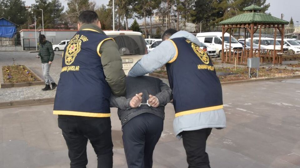 4 suç örgütüne operasyon: 79 gözaltı