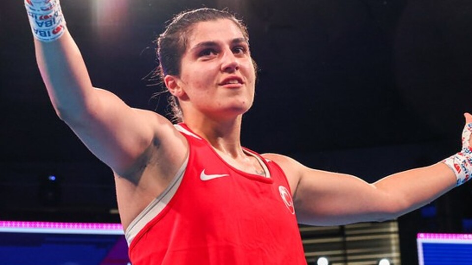 "Yaşattığın bu gurur için teşekkürler"