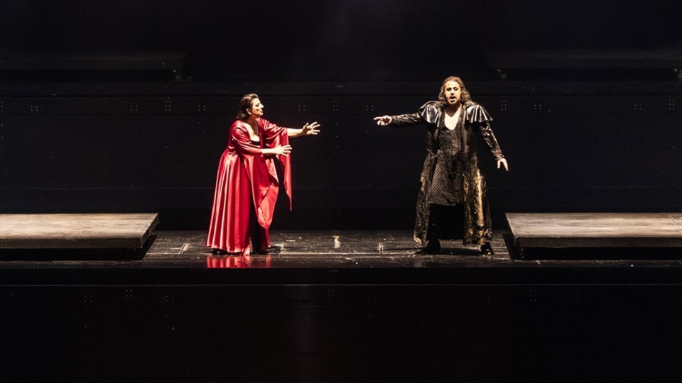 'Uçan Hollandalı' AKM'ye geliyor