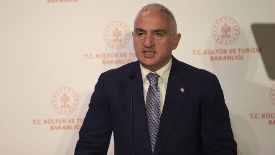 Salıcı'ya "5 kuruşluk" dava açtı