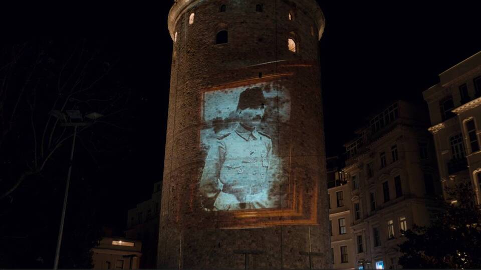 Galata Kulesi Çanakkale ruhuyla aydınlatıldı