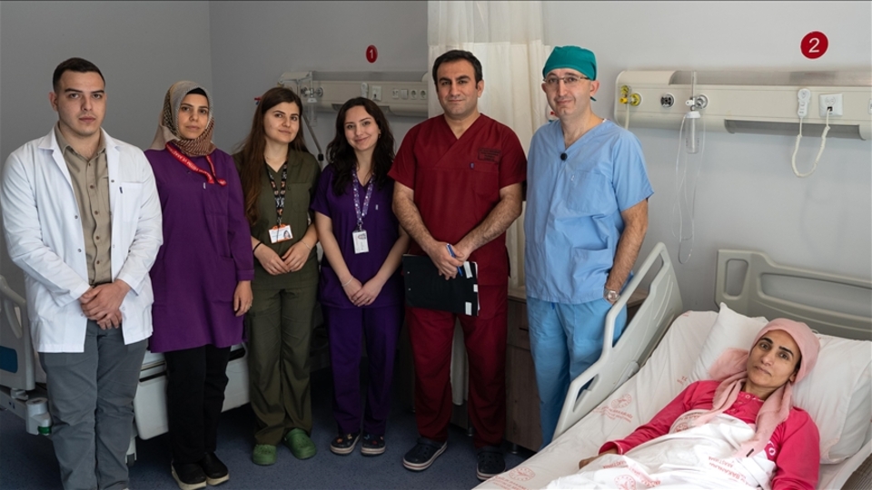 Karın ağrısı şikayetiyle hastaneye gitmişti! Rahminden 7 kiloluk kitle çıkarıldı