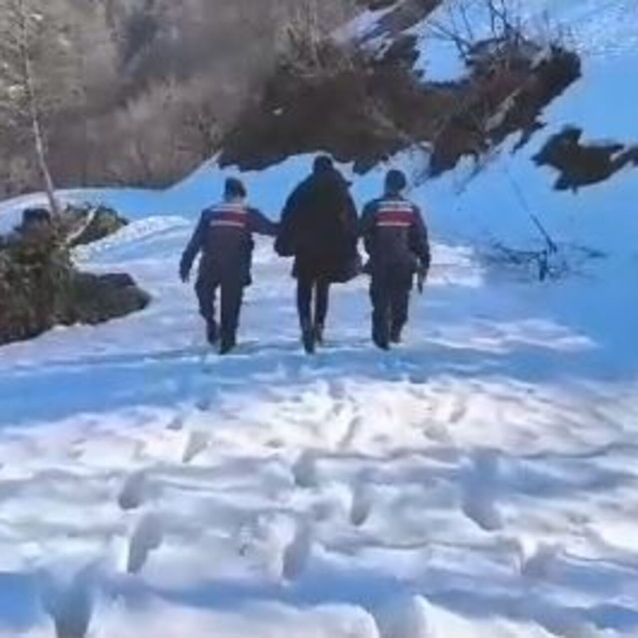 Cezaevi firarisi kaçarken kayboldu