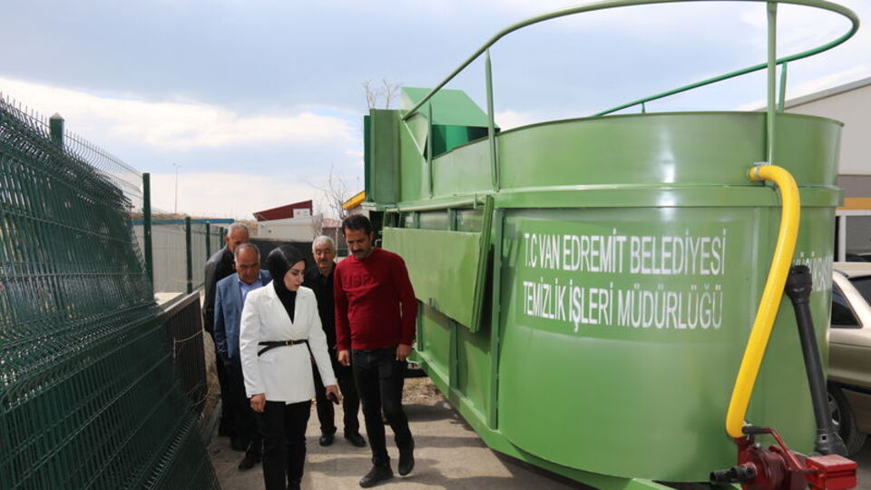 Edremit'te "Mobil Koyun Banyoluğu" hizmeti