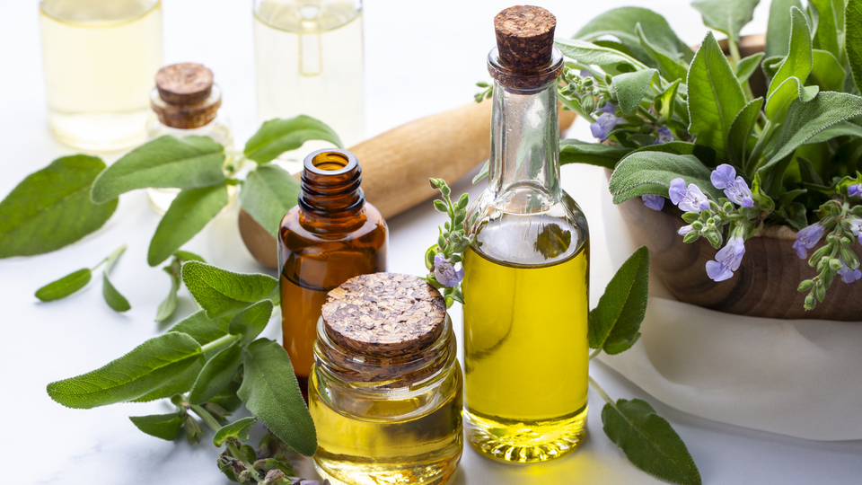 Lavantadan çay ağacına alerjilere iyi gelen yağlar