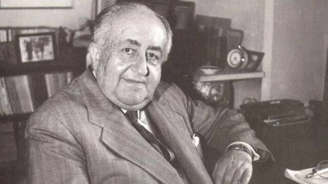 En g&uuml;zel aşk şiiri veya aynanın karşısındaki Nig&acirc;r