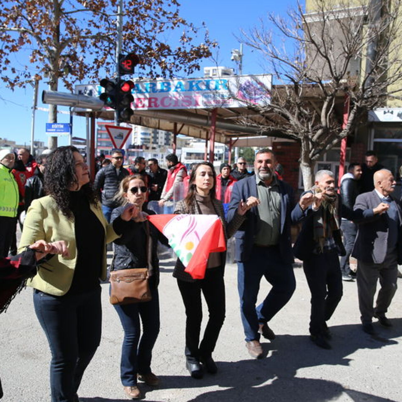 Hatimoğulları Nevruz'u kutladı