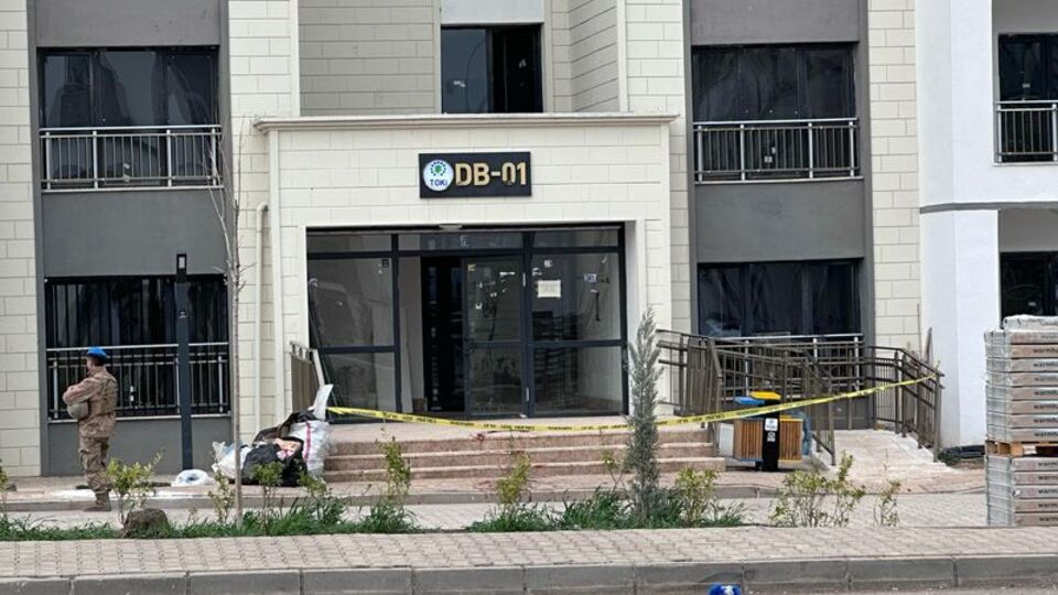 Teyzelerinin dini nikahlı eşini öldürdüler