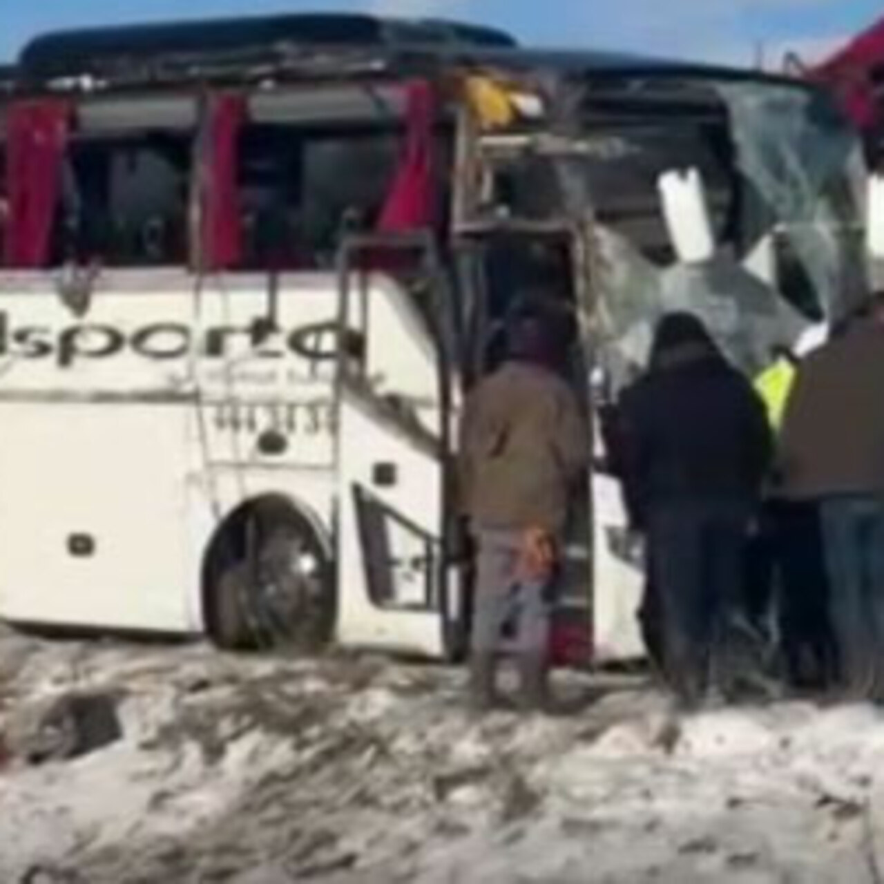 Otobüs şarampole devrildi! Ölü ve yaralılar var!