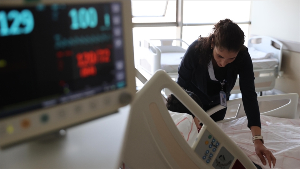 Yoğun bakım sürecini atlatan çocuklara hem şifa hem de şefkat eli