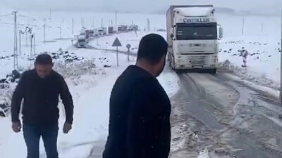 Tipide TIR'lar mahsur kaldı!
