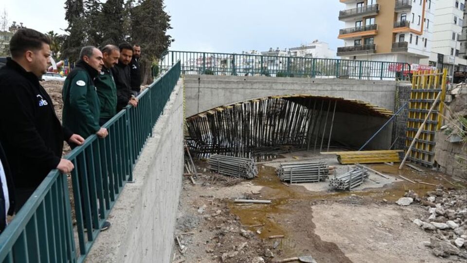 Kumluca'daki köprü tamamlandı