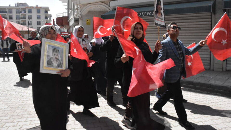 Vanlı aileler eylemlerini sürdürdü