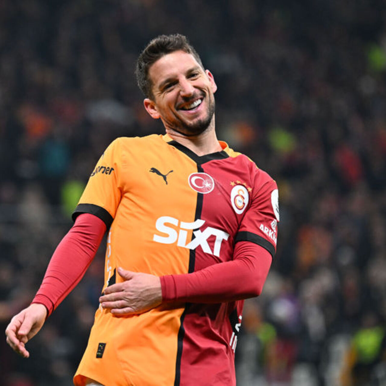 Napoli'den Mertens'e büyük onur!