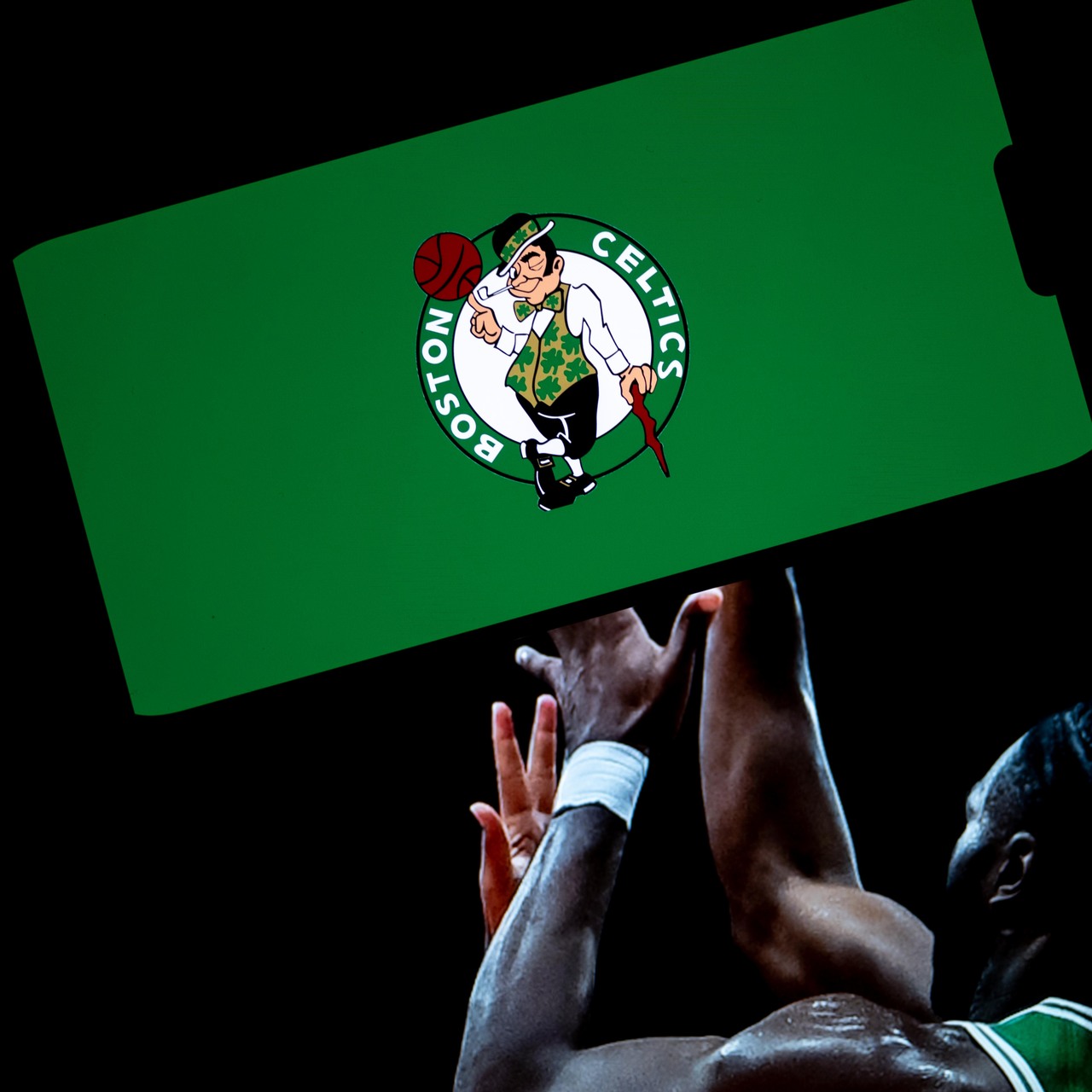 Boston Celtics rekor bedelle satıldı!