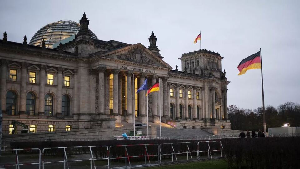 Almanya meclisi, dev kredi paketini onayladı