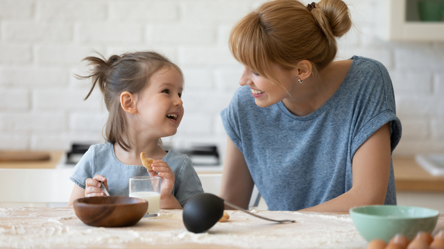 Çocuğunuz Google'a sormadan kendiniz konuşun