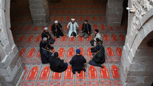 1111 taneli 13 metrelik tarihi tespih