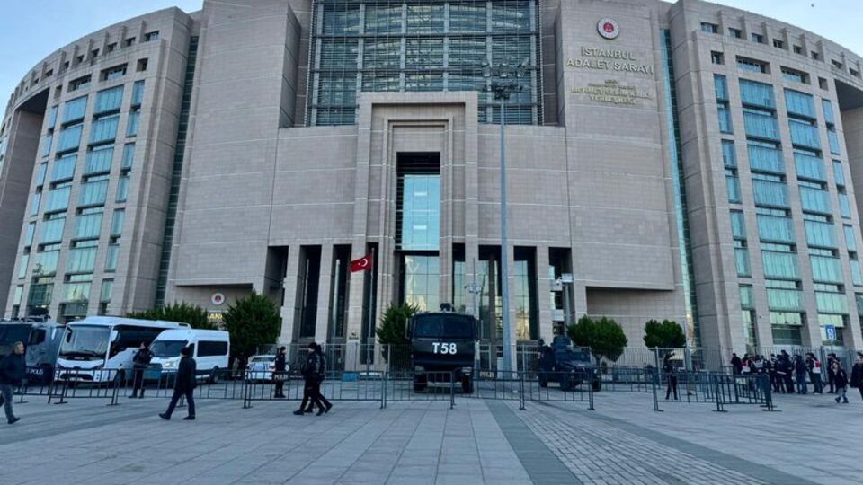 İstanbul'da bu yollar trafiğe kapatıldı