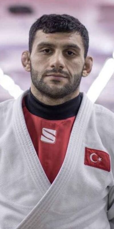 Vedat Albayrak'tan altın madalya!