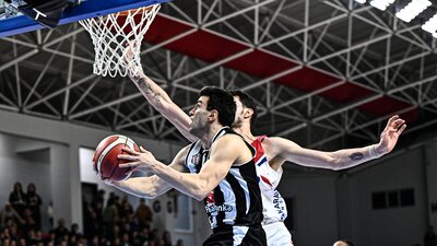 Beşiktaş Fibabanka tek farkla kazandı!