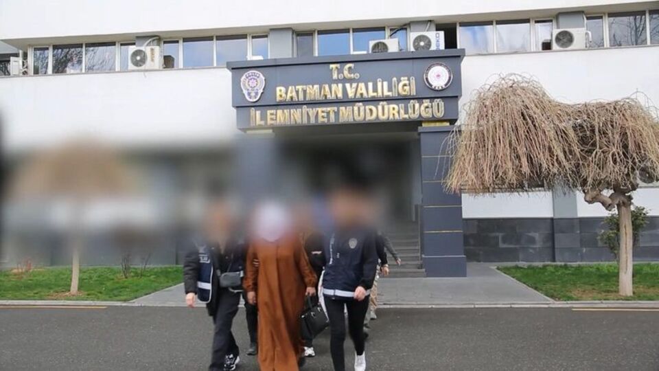 Çete lideri: Anne ile kızı... 300 milyon TL'lik büyü vurgunu!