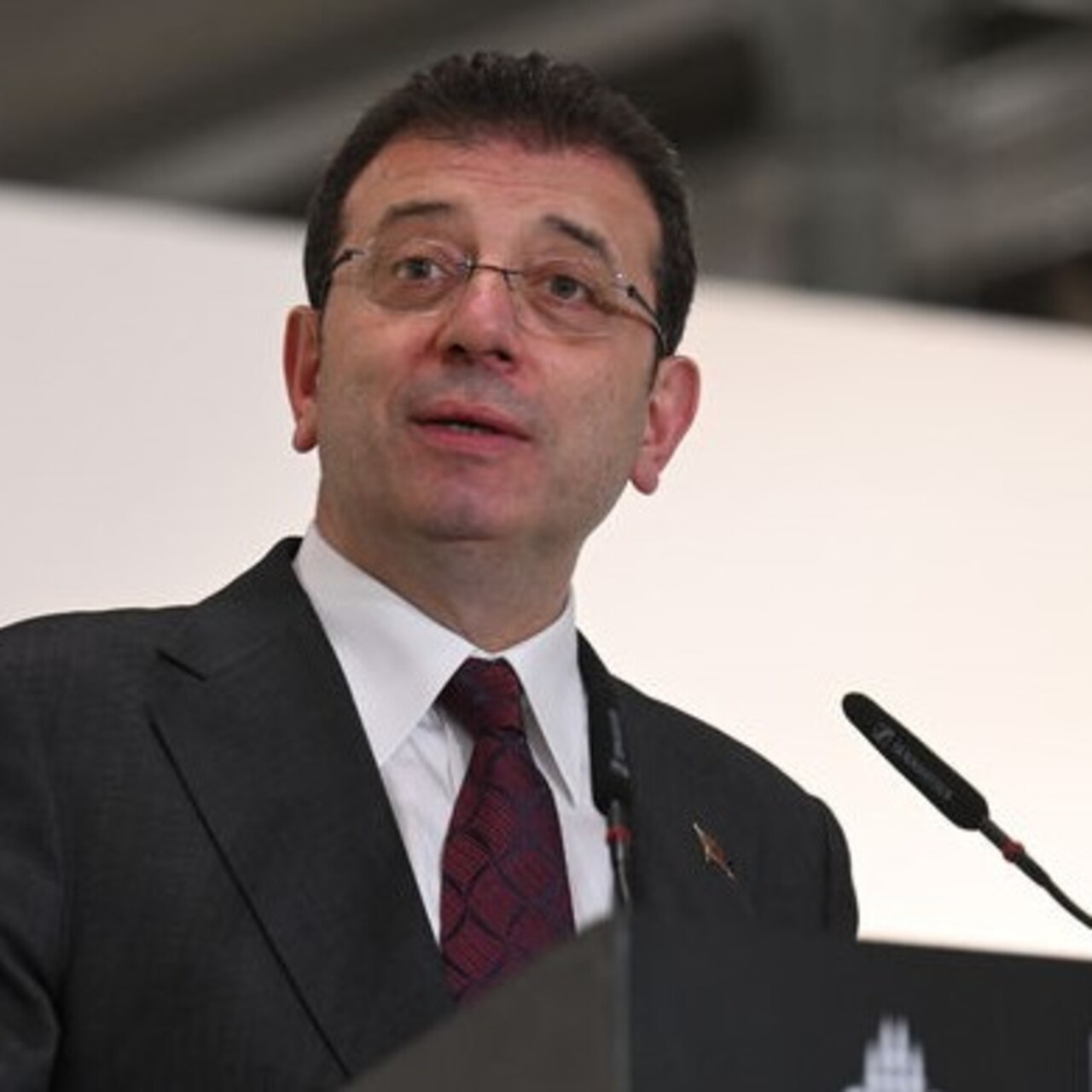 Ünlülerden, Ekrem İmamoğlu'na destek