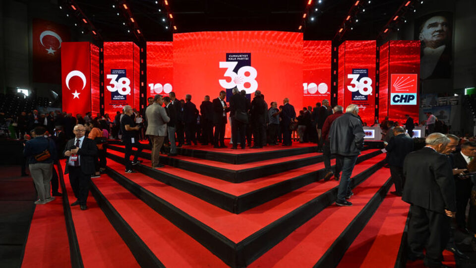 CHP'nin olağanüstü kurultayı iptali için başvuru