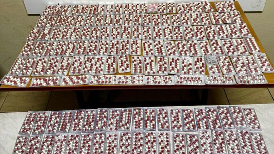 Yeşil reçeteyle satılan 2 bin 499 hap ele geçirildi