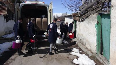 65 yaş üzerine bayram öncesi ev ve kişisel bakım