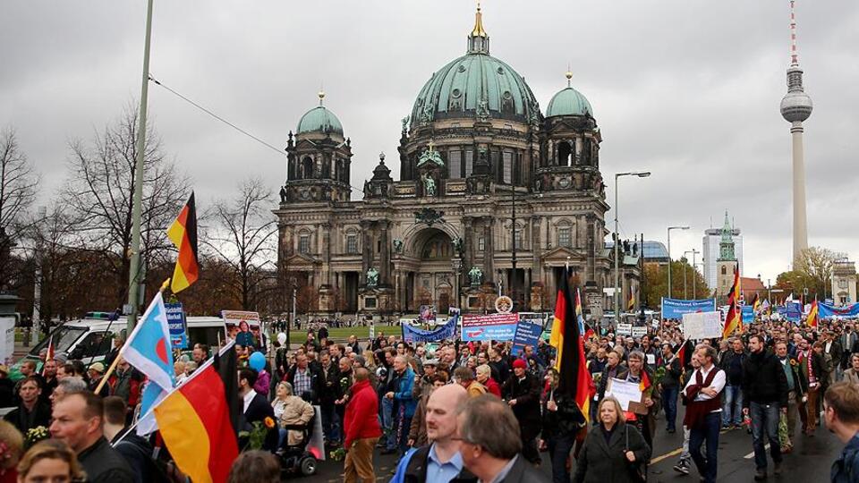 Almanya'da aşırı sağcı AfD'nin yükselişi sürüyor