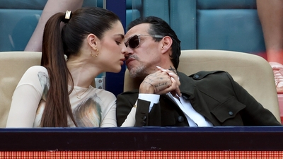 Tenis maçında aşka geldiler