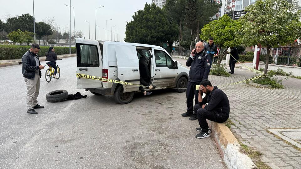 Adliyeye birlikte gittiği arkadaşını ölü buldu