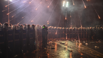 Bakan Yerlikaya: Bin 418 şüpheli gözaltına alındı