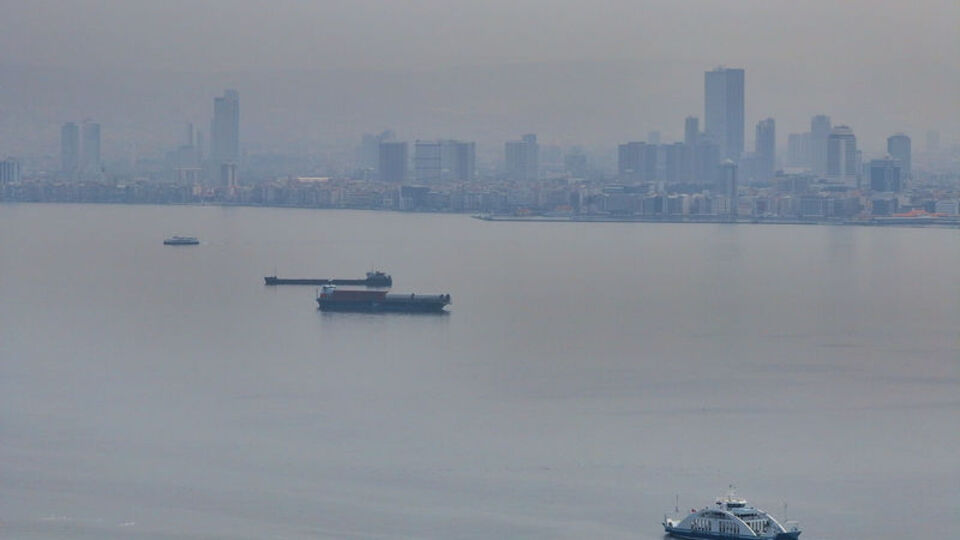 Toz taşınımı ve yağmur var