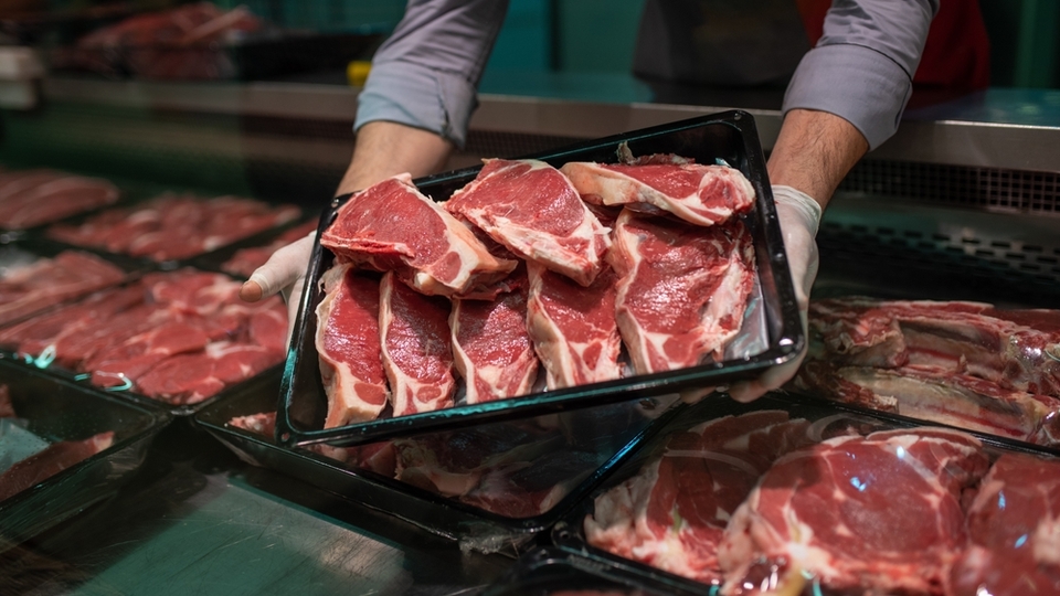 Kırmızı ette stokçuluk yapan firmalar takipte