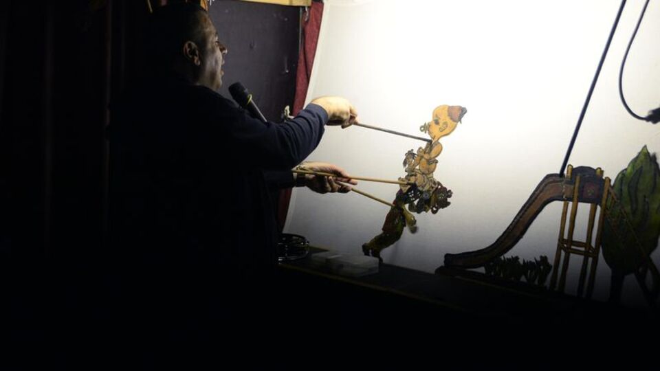 Mersin'de Hacivat-Karagöz geleneğini yaşatıyor