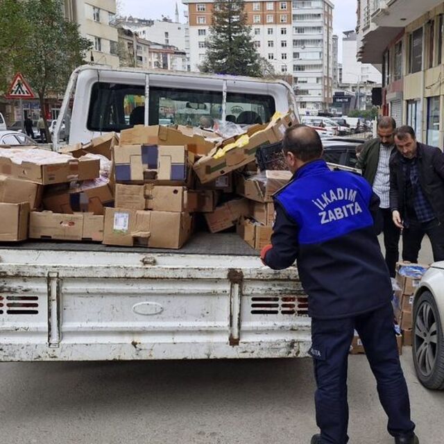 Kasaplardaki tarihi geçmiş ürünler toplandı