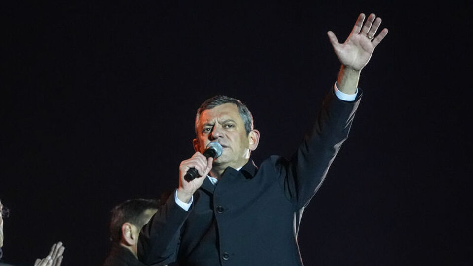 Özel'den BBC'de Starmer'a 'İmamoğlu' tepkisi