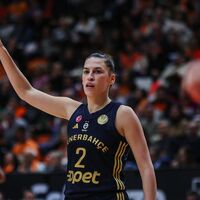 F.Bahçe Opet seride 1-0 öne geçti