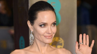 Angelina da olsanız zorluyor