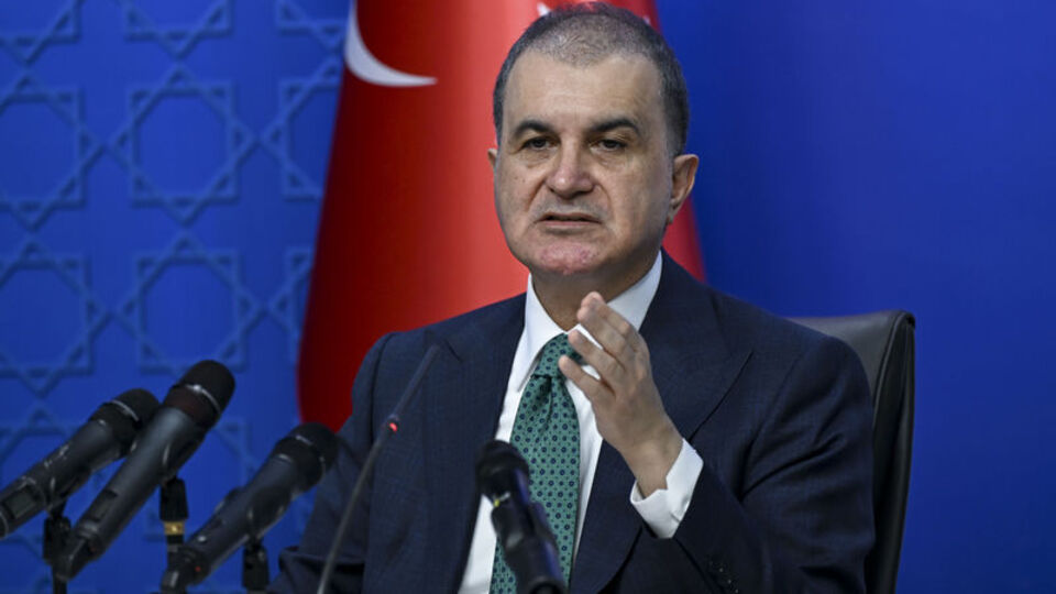 "Özel, siyasi vesayet altında"